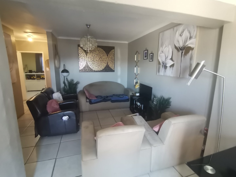 3 Bedroom Property for Sale in Bernadino Heights Western Cape